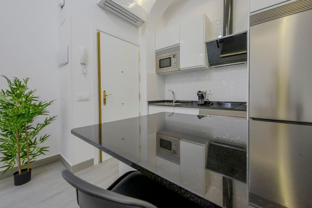Suara Apartamentos 2 Madri Exterior foto